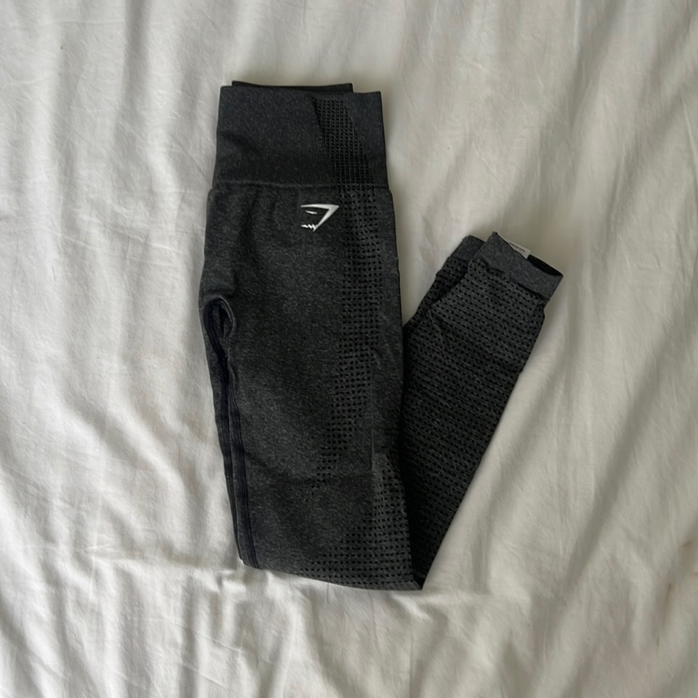 Gray gymshark leggings